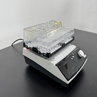 Thermo Scientific Compact Digital MicroPlate Shaker image 0